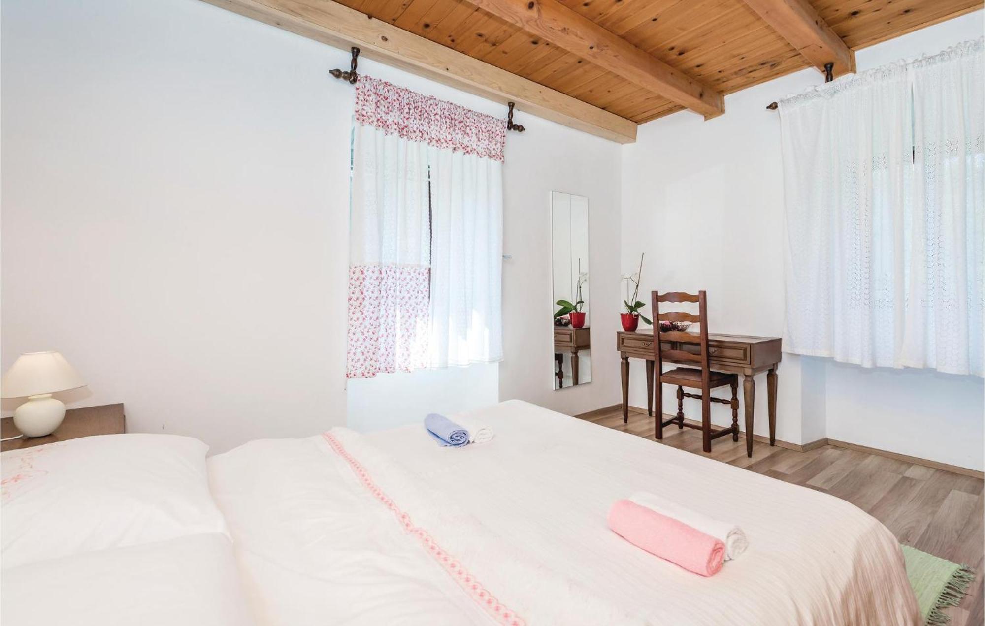 Nice Apartment In Kastav With Wifi Bagian luar foto