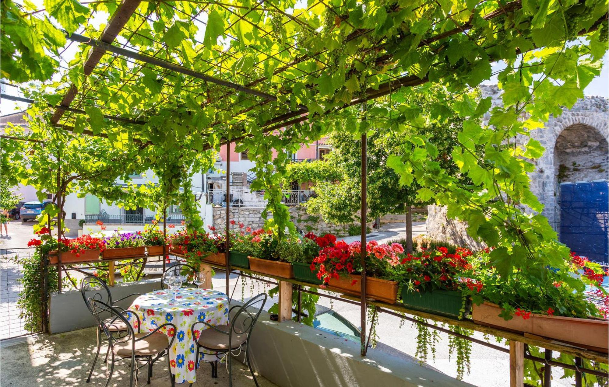 Nice Apartment In Kastav With Wifi Bagian luar foto
